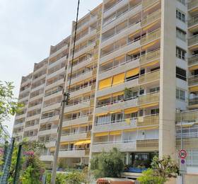 Apartment Blau в Бланесе