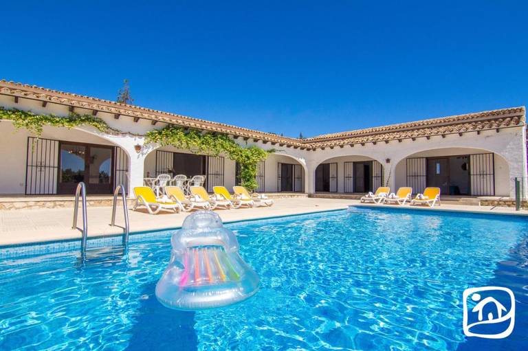 Abahana Villa Fumepacoon
