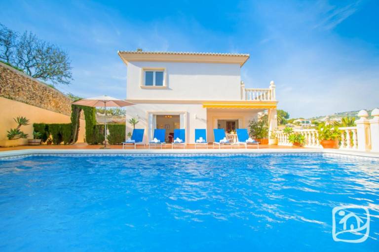 Abahana Villa La Marina
