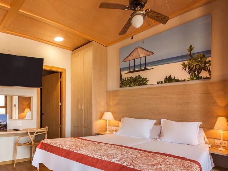Magic Natura Animal, Waterpark Polynesian Lodge Resort 4* Испания, Бенидорм
