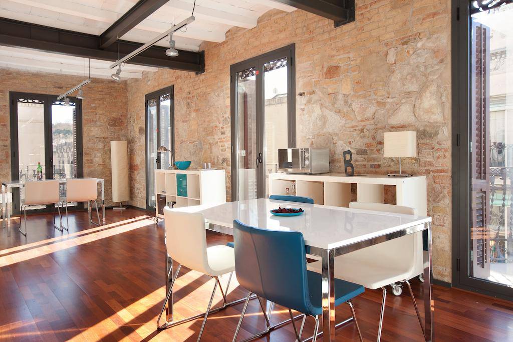 AB Parallel Apartments