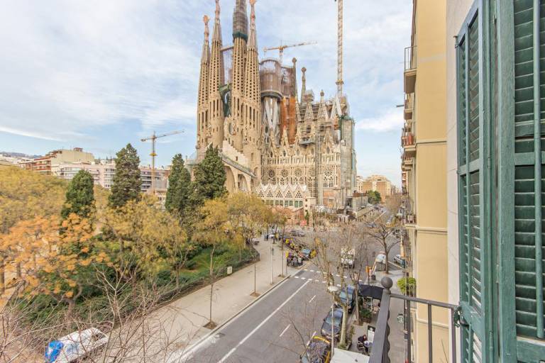 Lucky Sagrada Familia