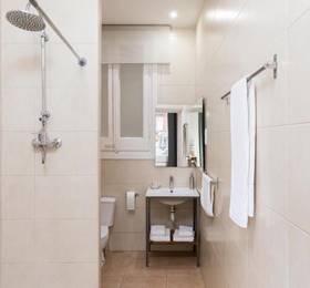 Jardinets Guest House в Барселоне