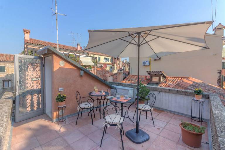 Ve.N.I.Ce Cera La Terraza