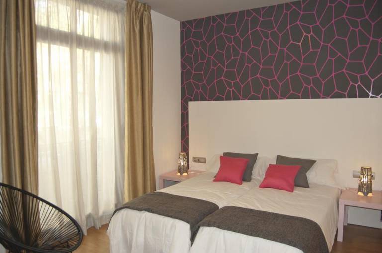 The Hotel 592