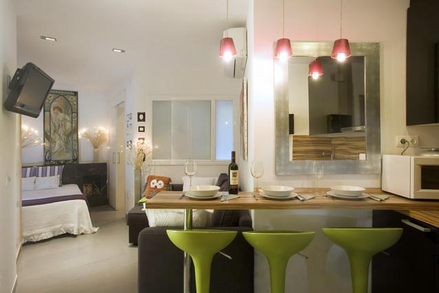 Deluxe City Center Apartment
