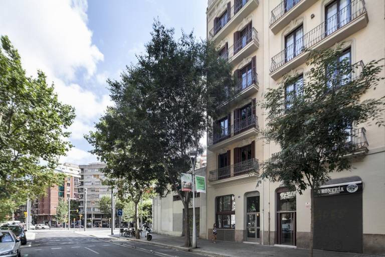 Charming Flats by Aspasios