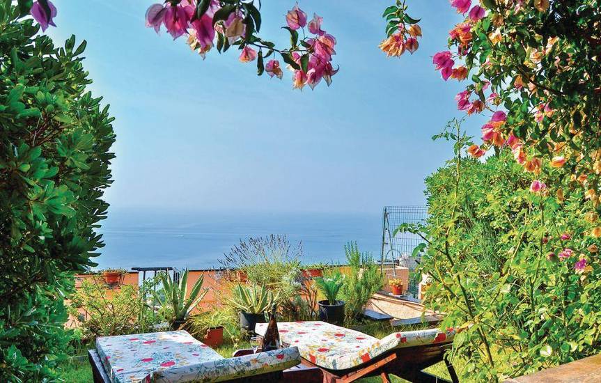 Apartment Varazze 71 with Outdoor Swimmingpool Италия, Варацце
