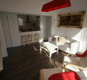 Near Clot Sagrada Familia Apartment в Барселоне