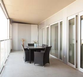 Akira Flats Llum apartment в Барселоне