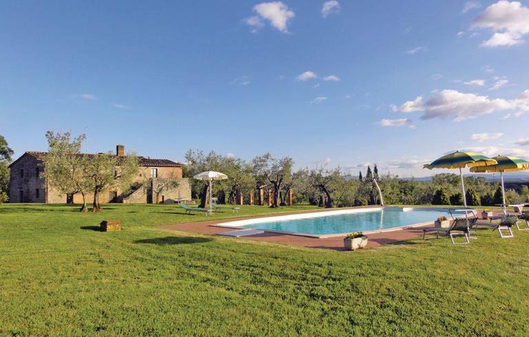 Apartment Tuoro sul Trasimeno 52 with Outdoor Swimmingpool