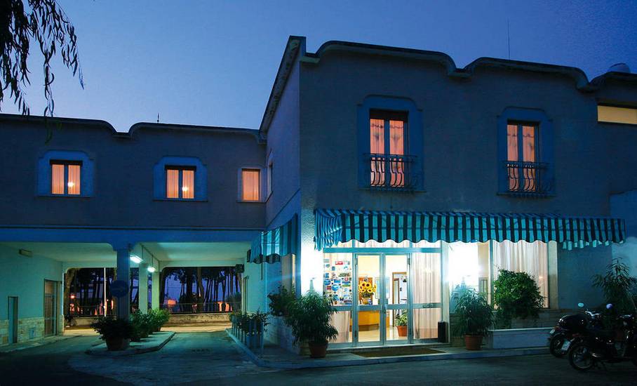 Hotel La Pineta 3* Италия, Калабрия