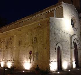 Cesareo House в Тропеа