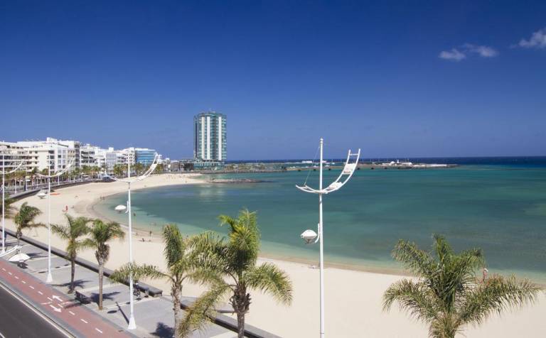 Arrecife Sands