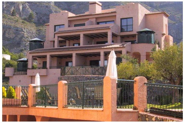 Appartementen Semiramis Ii