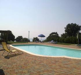 Agriturismo Monte dellOlmo в Тревиньяно-Романо