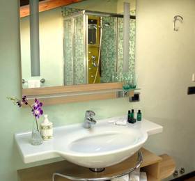 Al Veluu suites в Тремеццо