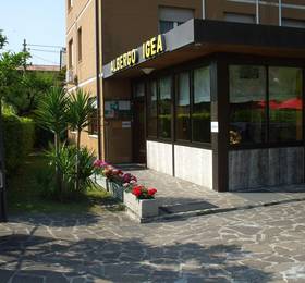 Hotel Igea в Тосколано-Мадерно