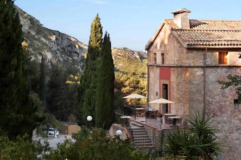 Petit Hotel Hostatgeria La Victoria
