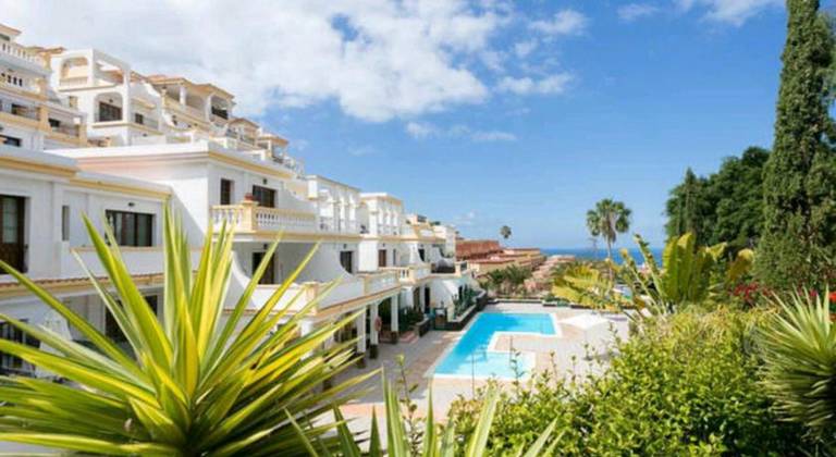 Apartment in Las Americas