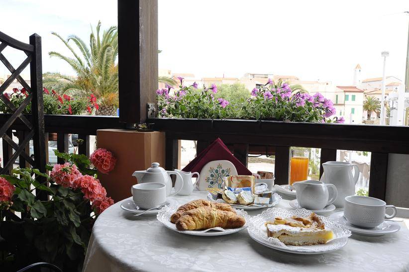 Lina Hotel 2* Италия, Стинтино