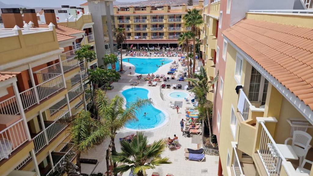 Hotel Costa Caleta 3*