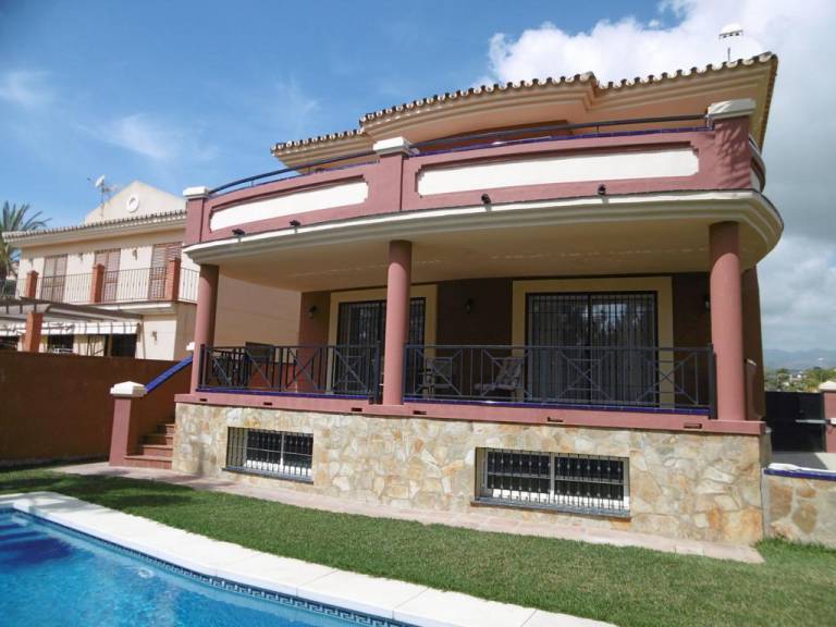 Villa Olivia La Cala