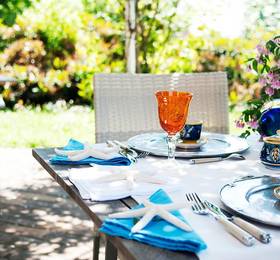 Borgo Rosso Country House B&B в Сироло