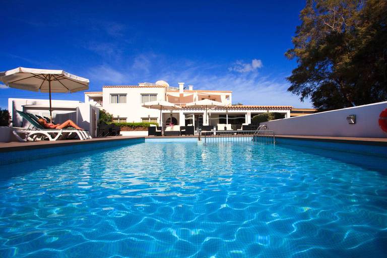 Apartamentos Es Calo
