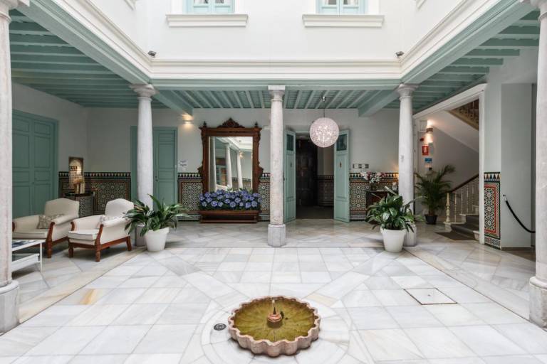 Palacio Cabrera - Lillo
