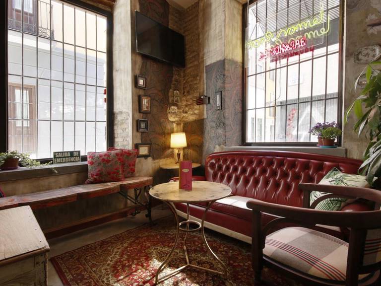 Lemon Rock Hostel