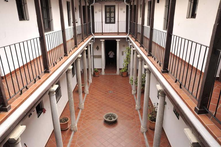 Home Granada Columnas