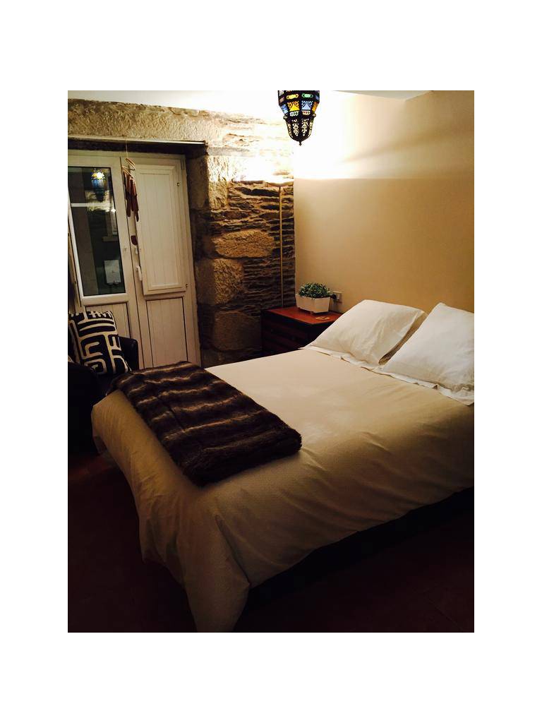 Bed & Center