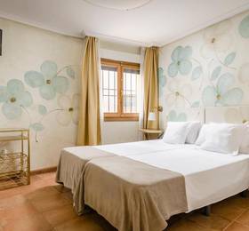 El Hostal Puerta Bisagra в Толедо