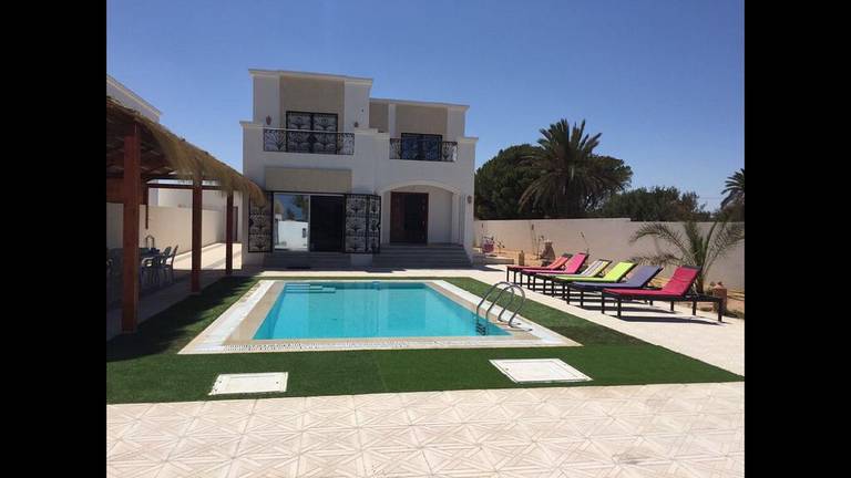 Belle Villa Avec Piscine.