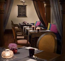Movenpick Apartments Bur Dubai в Дубае