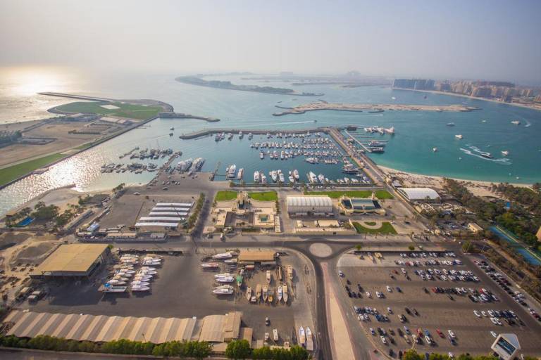 Yanjoon Holiday Homes - Princess Tower Apartments