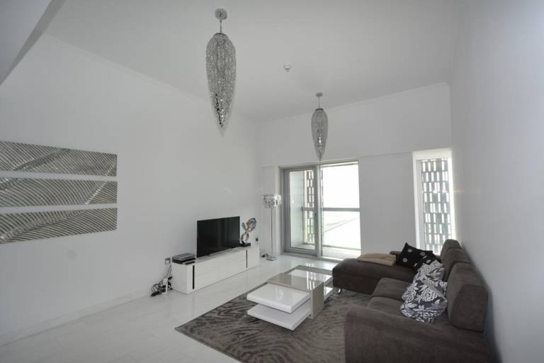 Deluxe Homes - Cayan Tower