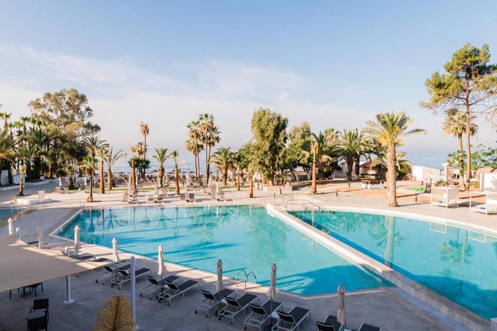 Elias Beach 4*