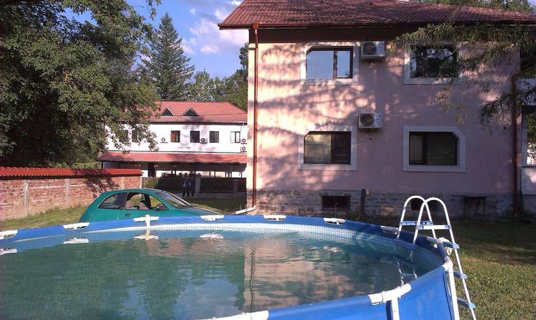 Kostina Guest House