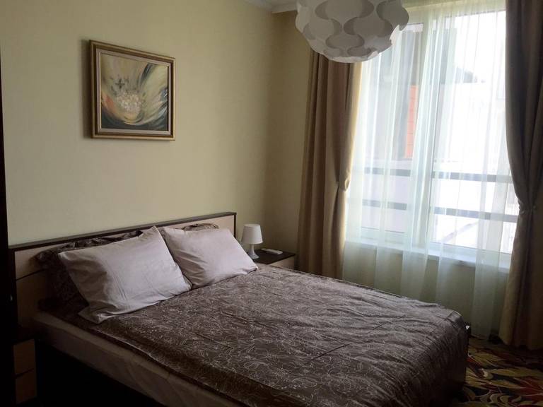 Orange Apartment in Royal City Complex