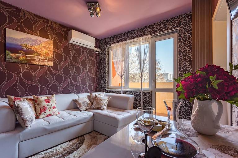 Modern Apartment near City Center
