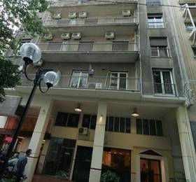 Alma в Афинах