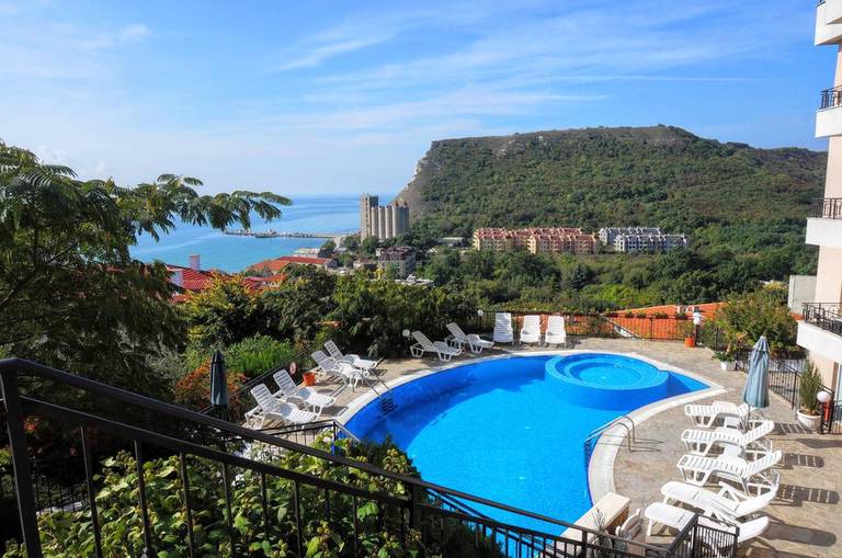 Apartments in Complex Saint George
