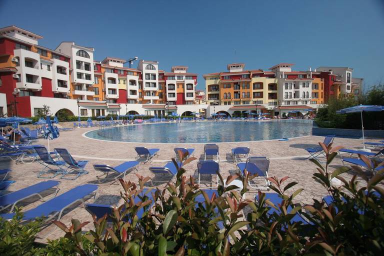 Beach Pool and Spa Apartment in Marina Cape
