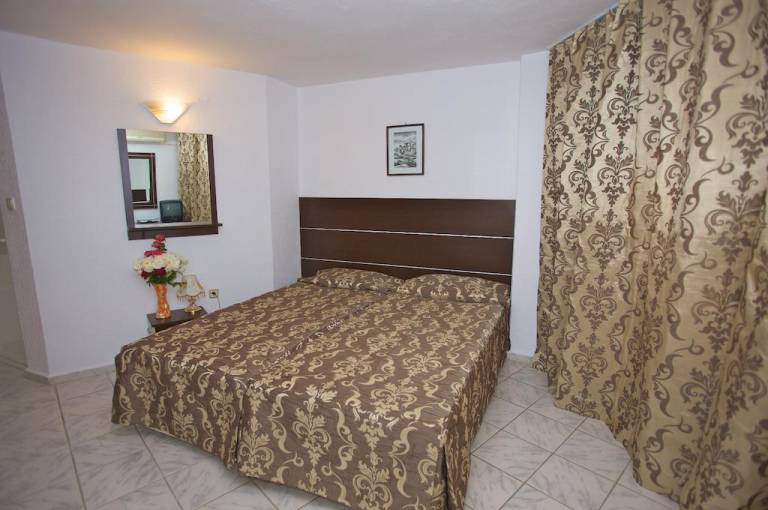 Hotel Zora