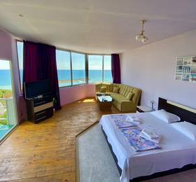 Guest Sea House Jackie в Золотых Песках
