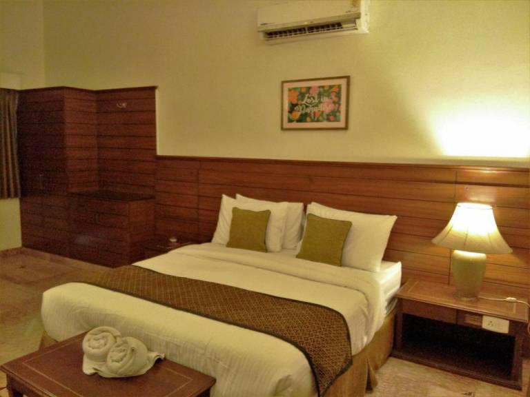 Dayal Lodge