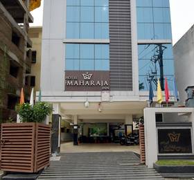 Hotel Sri Maharaja Inn в Вишакхапатнаме