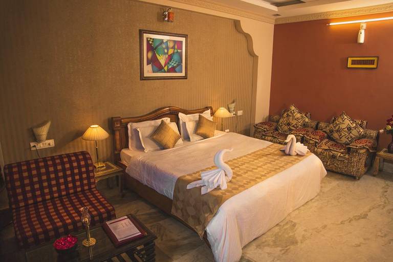 Hotel Meenakshi